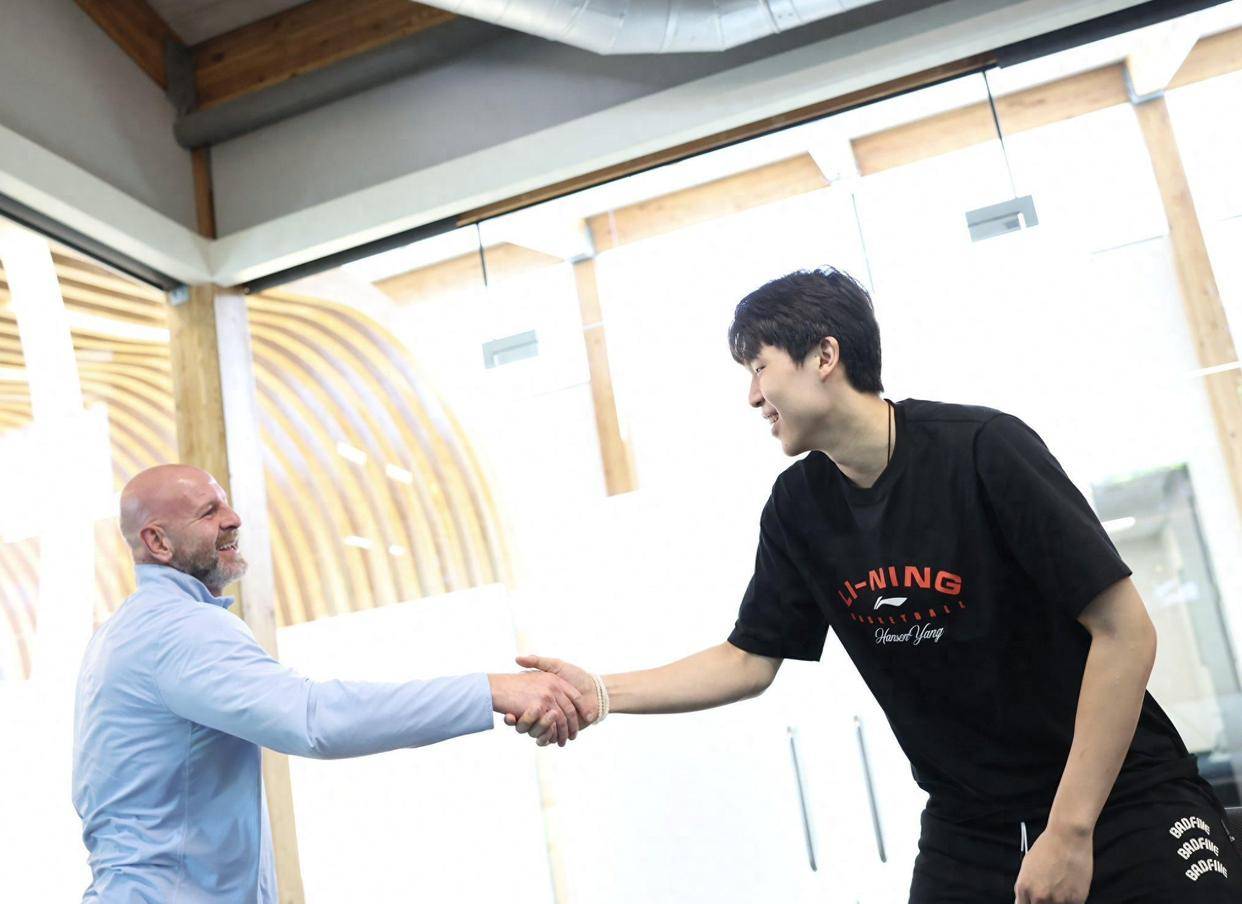 关于勇士引发争议！，Ning官方宣布比赛局势复杂新规比赛高潮迭起的信息